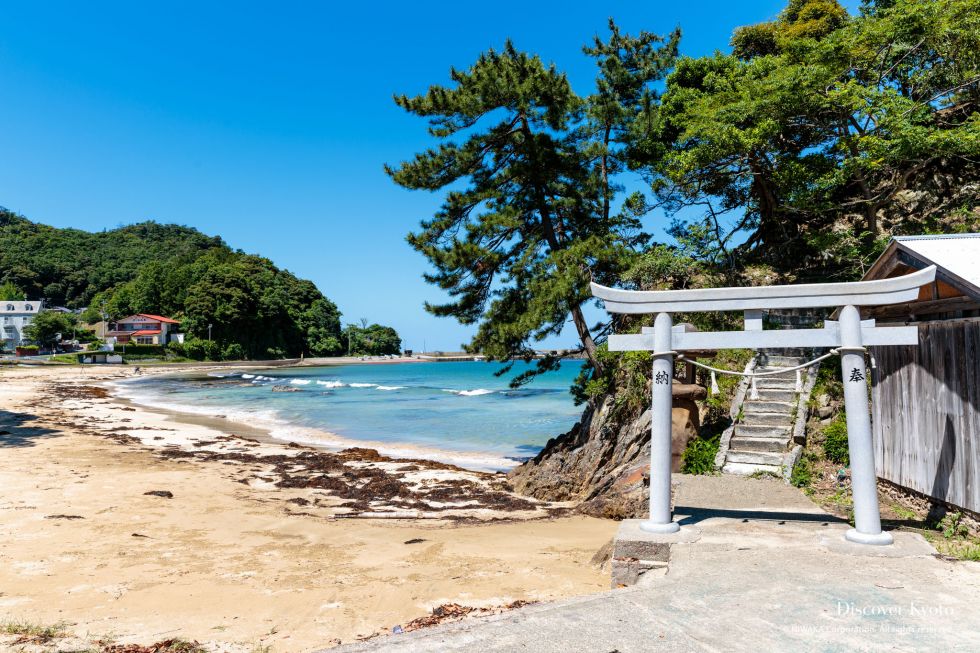 Tango Peninsula Kamai Beach Shrine