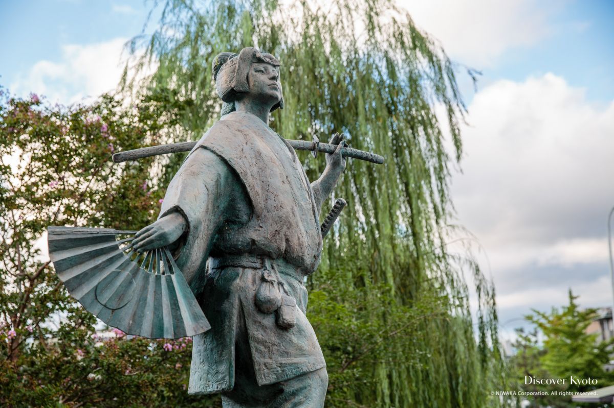 The Stories Behind the Statues | Discover Kyoto