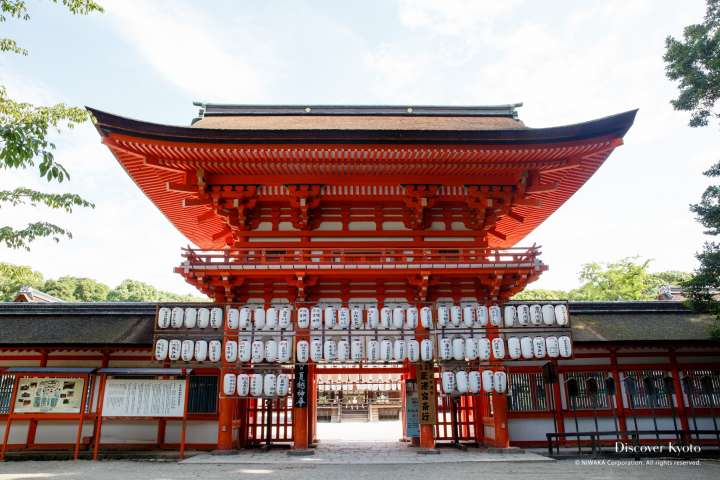 Festival lanterns on the gate at Shimogamo shrine.