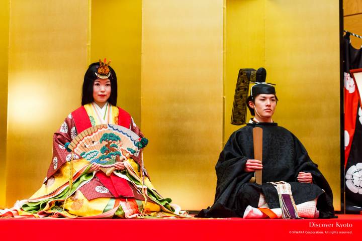 Empress and Emperor of the 2015 Hiina Matsuri at Ichihime Shrine.