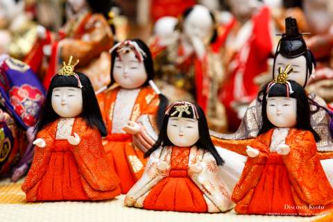 Small dolls await their blessing before being laid to rest during the Ningyō Kuyō at Hōkyō-ji.