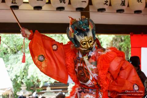 A bugaku dance is performed at the 2014 Ajisai Matsuri at Fujinomori Shrine.
