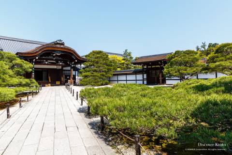 Entrance to the Goten, or Omuro Palace, at Ninna-ji.