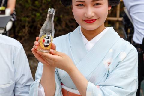 Kamishichiken Beer Garden Maiko Naoai
