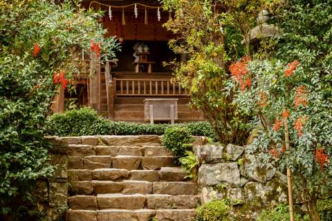 The Kasuga sub-shrine at Ujigami Shrine.