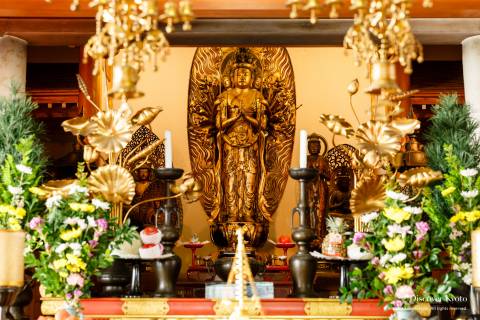 Shobo-ji Kannon Buddha statues main hall 