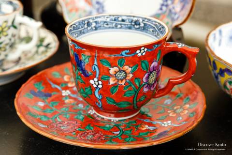 Kiyomizuyaki no Sato Matsuri ceramics glazed tea cup