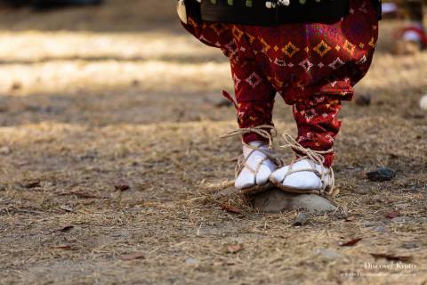 An armored person's feet during the Yoroi Kizome-shiki at Kamigamo shrine.