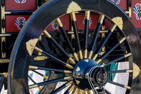 The wheel of an ox cart during the Saigū Gyōretsu at Nonomiya Shrine.