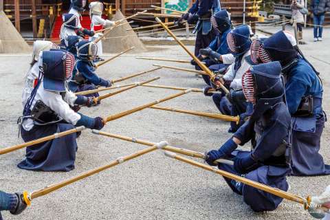 Kendō participants prepare during Kigen-sai at Kamigamo Shrine.