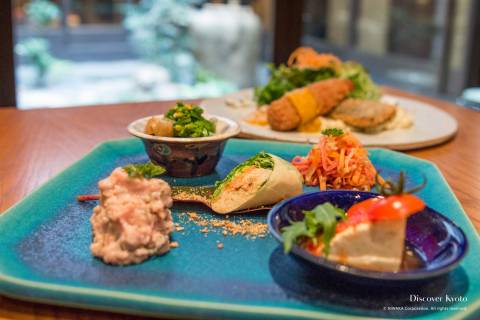 Ukijima Garden Vegetarian Meal Angle